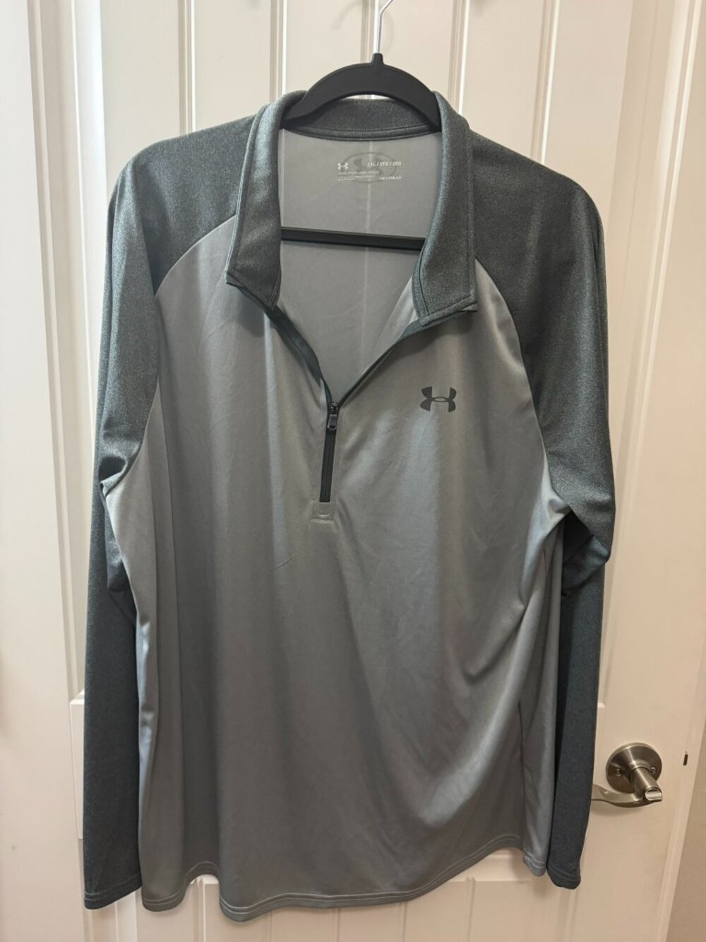 Under Armour Men's Gray Black Colorblock Quarter Zip Pullover 2XL